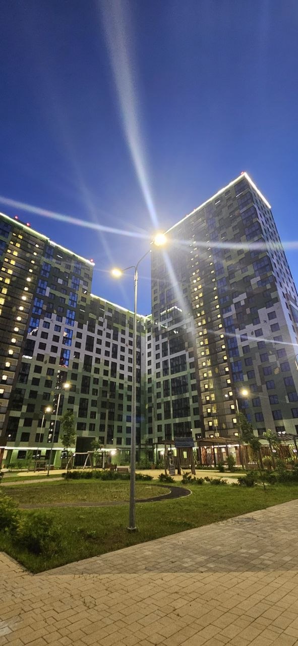 ЖК ночью